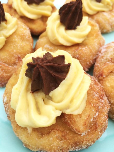 zeppole-lots