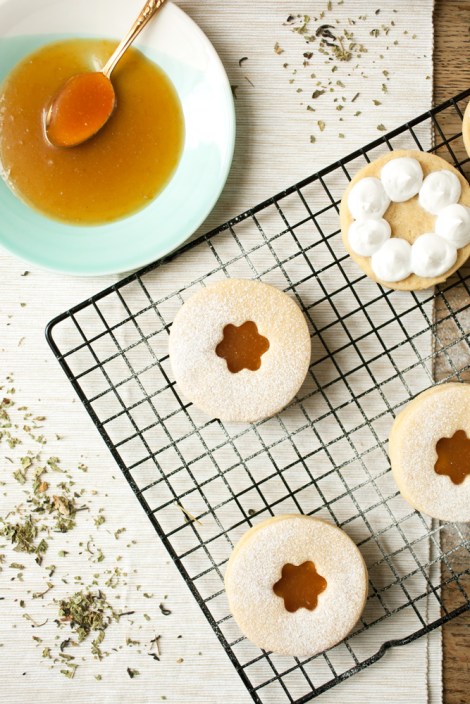 lemon-sherbet-jammy-dodgers